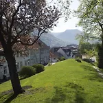 Historic House, Right In The Middle Of Everything! Nyaraló Bergen