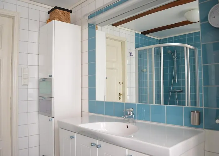 Historic House, Right In The Middle Of Everything! Ferienhaus *