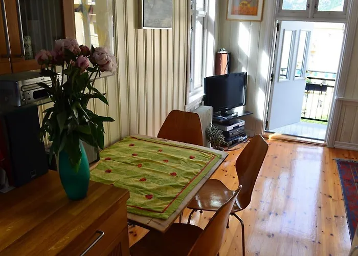 Historic House, Right In The Middle Of Everything! Nyaraló Bergen